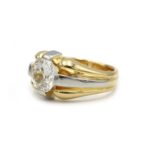 Bague 53 Chevalière - Bague en or jaune et blanc avec diamant 58 Facettes 1045