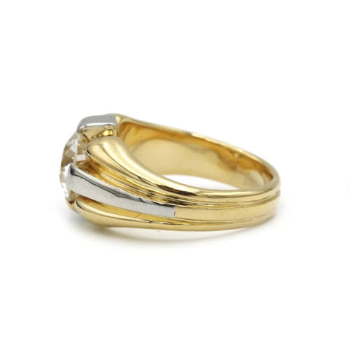 Bague 53 Chevalière - Bague en or jaune et blanc avec diamant 58 Facettes 1045