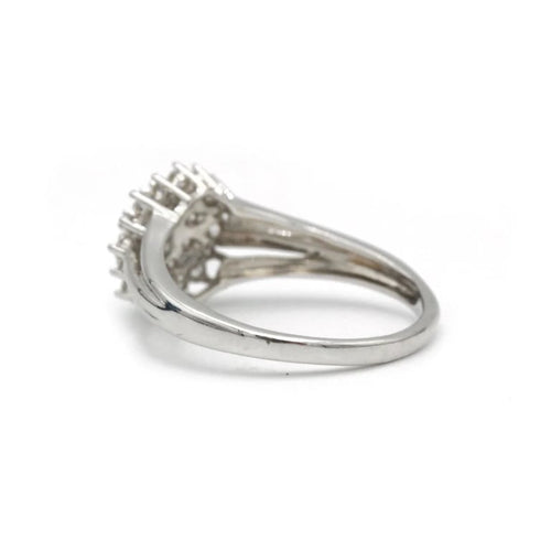 Bague 54 Bague en or blanc 750‰ sertie de diamants 58 Facettes 1056