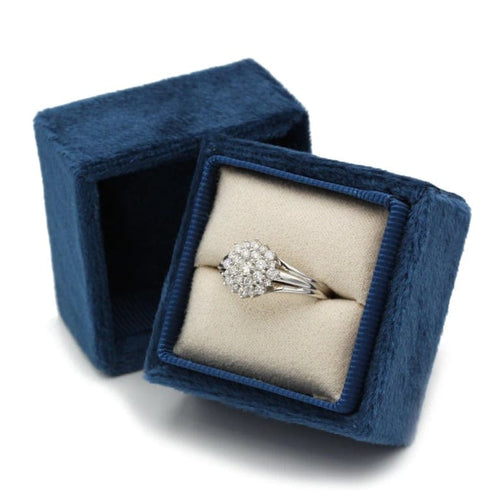Bague 54 Bague en or blanc 750‰ sertie de diamants 58 Facettes 1056