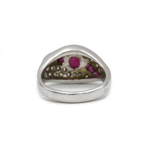 Bague 52 Bague en or blanc 750‰ avec rubis et diamants 58 Facettes 1078