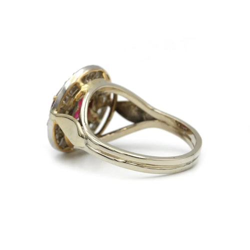 Bague 52 Bague en or jaune sertie d’un grenat et de diamants 58 Facettes 1090