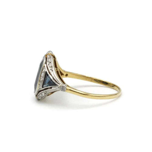 Bague 54 Bague en or jaune 750, saphir et diamants 58 Facettes 1169