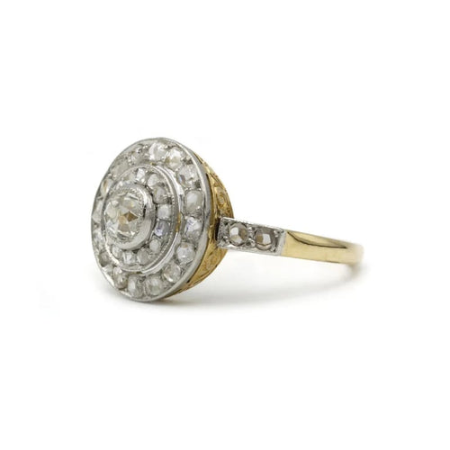 Bague 59 Bague en or jaune 750‰ et diamants 58 Facettes 1194