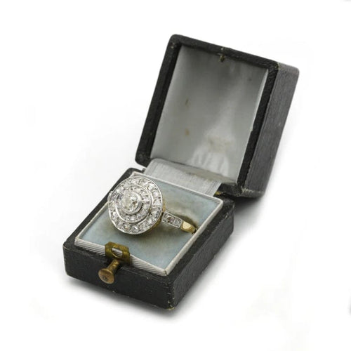 Bague 59 Bague en or jaune 750‰ et diamants 58 Facettes 1194