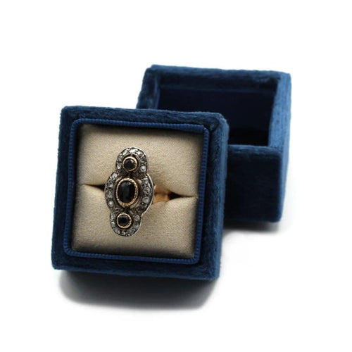 Bague 52 Bague en or jaune 750‰ et argent avec saphirs et diamants 58 Facettes 1086