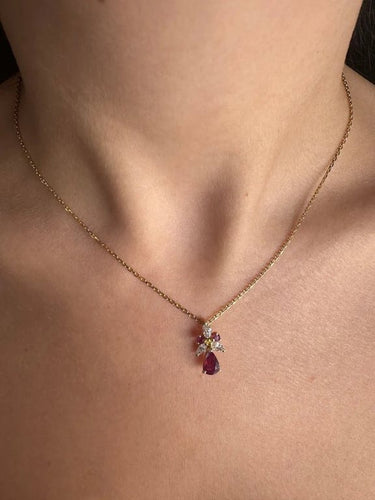Collier Collier en or jaune avec rubis et diamants 58 Facettes 1107