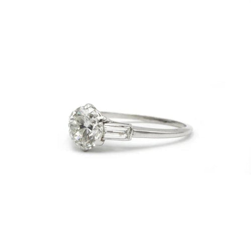 Bague 52 Bague solitaire en or blanc 750‰ et diamants 58 Facettes 1135