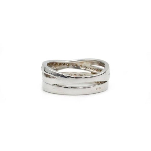 Bague 54 Bague en or blanc 750‰ pavée de diamants 58 Facettes 1149