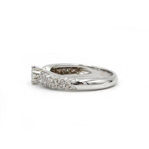 Bague 52 Bague en or blanc 750‰ sertie de diamants 58 Facettes 1162