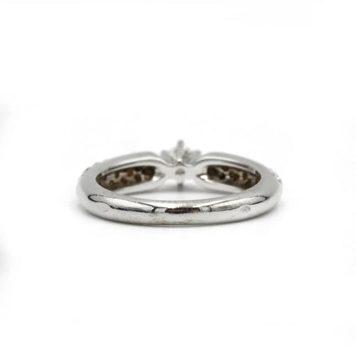 Bague 52 Bague en or blanc 750‰ sertie de diamants 58 Facettes 1162