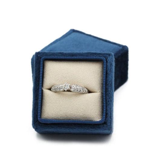 Bague 52 Bague en or blanc 750‰ sertie de diamants 58 Facettes 1162