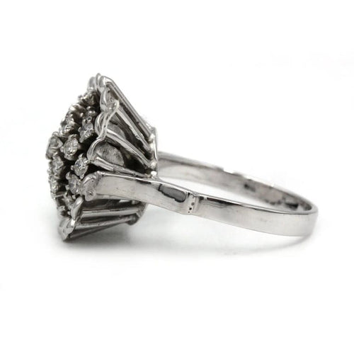 Bague 56 Bague en or blanc 750‰ sertie de diamants 58 Facettes 1088-1