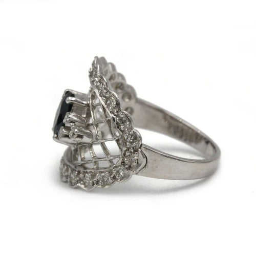Bague 55 Bague dentelle en or blanc 750‰ avec saphir et diamants 58 Facettes 1189
