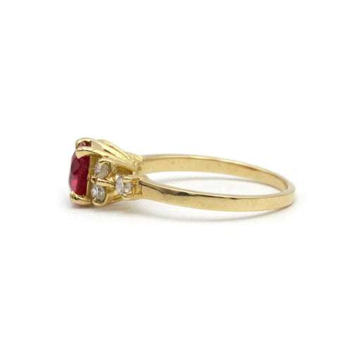 Bague 51 Bague en or 750‰ avec rubis synthétique et diamants 58 Facettes 1119