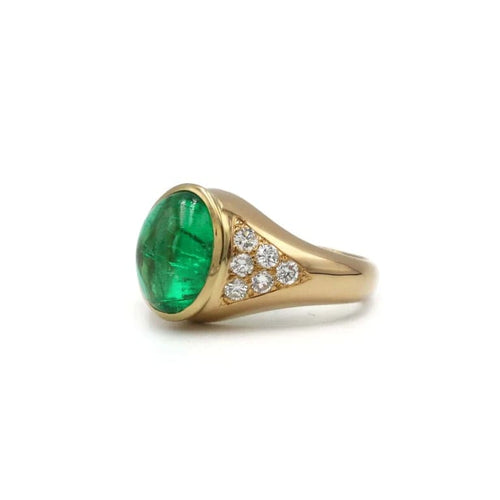 Bague 50 Bague en or jaune 750 avec diamants et émeraude colombienne cabochon 58 Facettes 1231
