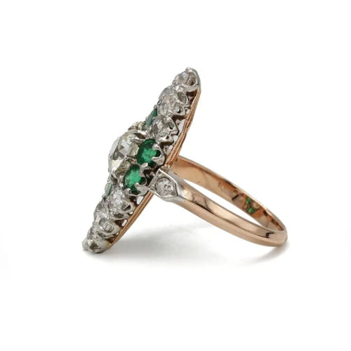 Bague 52 Bague marquise Art déco en or 750 et platine, diamants et émeraudes 58 Facettes 1272