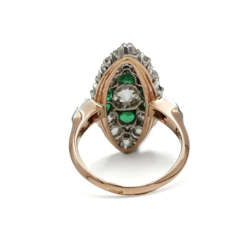 Bague 52 Bague marquise Art déco en or 750 et platine, diamants et émeraudes 58 Facettes 1272