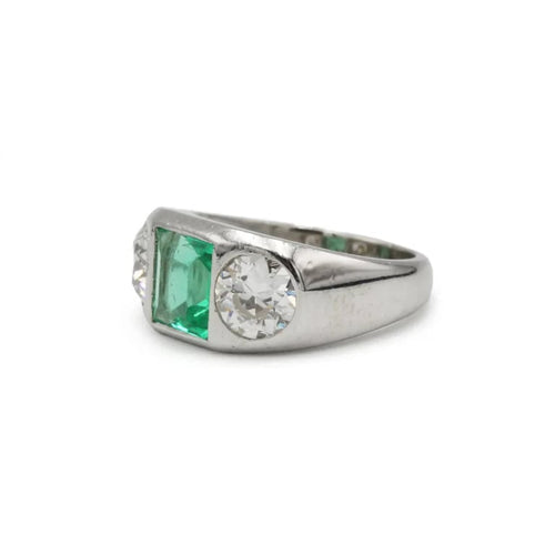 Bague 53 Bague Art déco en platine, émeraude et diamants 58 Facettes 1273
