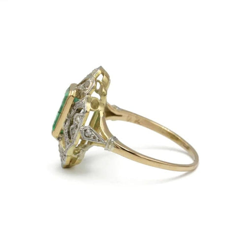 Bague 54 Bague en or jaune 750 avec diamants et émeraude 58 Facettes 1302