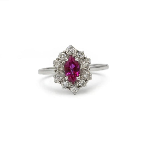 Bague 52 Bague marguerite en or 750 avec diamants et rubis 58 Facettes 1306