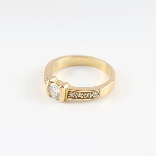 Bague 55 Bague solitaire en or jaune 18 carats avec diamants 58 Facettes 131645