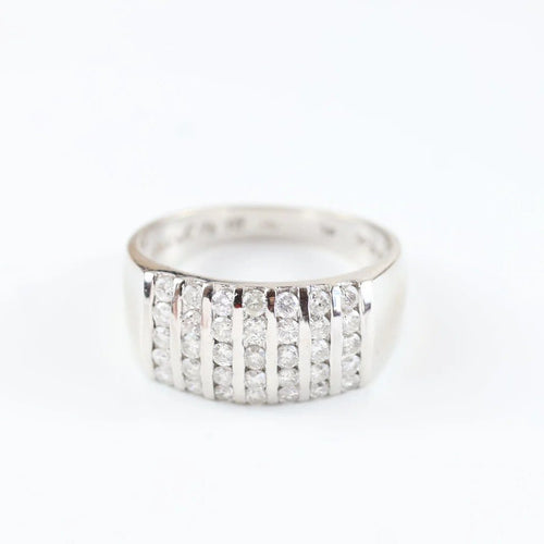 Bague 58 Bague pavée en or blanc 18 carats et diamants taille brillant 58 Facettes 131370B