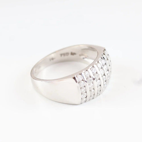 Bague 58 Bague pavée en or blanc 18 carats et diamants taille brillant 58 Facettes 131370B