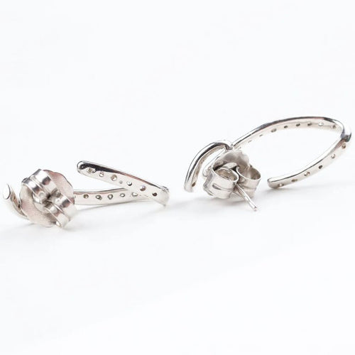 Boucles d'oreilles Boucles d'oreilles en or blanc 18 carats et diamants taille brillant 58 Facettes 131366F