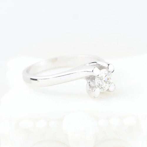 Bague 50 Bague solitaire en or blanc 18 carats avec diamant 0,32 ct 58 Facettes 133721C