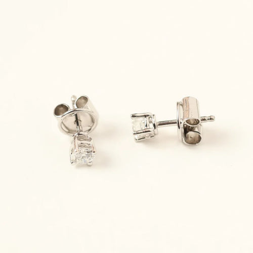 Boucles d'oreilles Boucles d'oreilles dormeuses en or blanc 18 carats avec diamants 58 Facettes 125977
