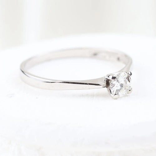 Bague 53 Bague solitaire en or blanc 18 carats avec diamant 0,23 ct 58 Facettes 135024Ñ