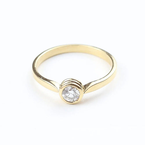 Bague 54 Bague solitaire en or jaune 18 carats avec diamant taille brillant 58 Facettes 129555E