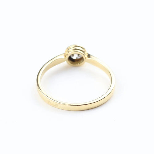 Bague 54 Bague solitaire en or jaune 18 carats avec diamant taille brillant 58 Facettes 129555E
