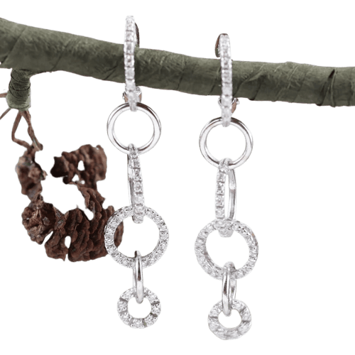 Boucles d'oreilles Boucles d'oreilles longues en or blanc 18 carats et diamants taille brillant 58 Facettes 159/24Z
