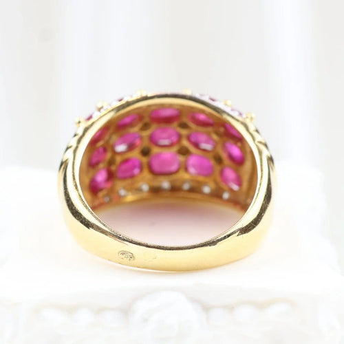 Bague 52 Bague en or jaune 18 carats rubis ovales et diamants 58 Facettes 132984