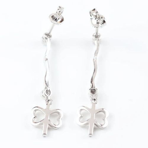 Boucles d'oreilles Boucles d’oreilles longues en or blanc 18 carats et diamants taille brillant 58 Facettes VV1-E