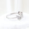 Bague 59 Bague végétale sertie de diamants taille brillant en or blanc 18 carats 58 Facettes VV1-B