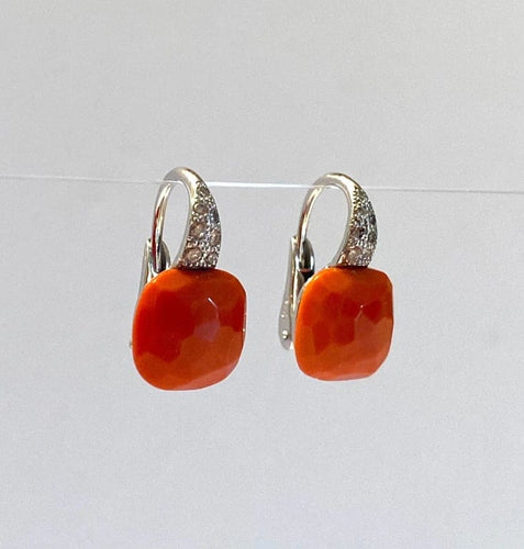 Boucles d'oreilles Pomellato Capri - Boucles d'oreilles en or blanc 18 carats avec corail et diamants 58 Facettes