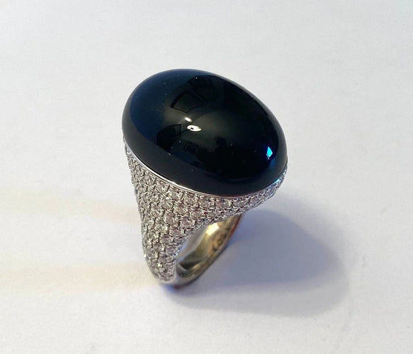 Bague 53 Chantecler Chérie - Bague en or blanc 18 carats, onyx et diamants 58 Facettes