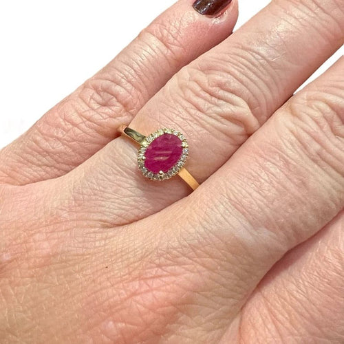 Bague 54 Bague de fiançailles - Rubis ovale et pavage de diamants 58 Facettes 7455 A