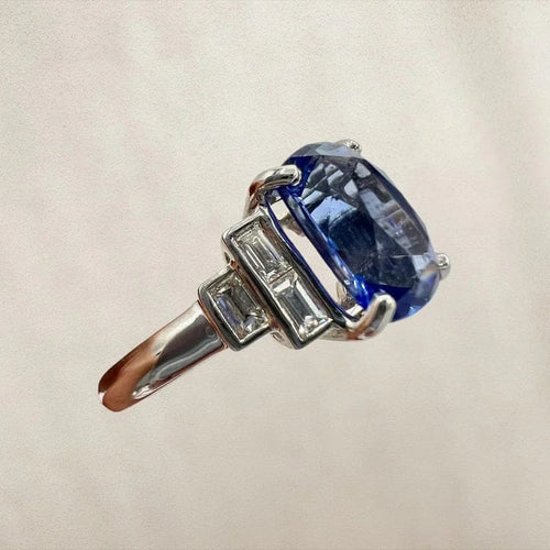 Bague 54 Bague de fiançailles - Saphir de Ceylan et diamants baguette en or blanc 18 carats 58 Facettes 7351 A