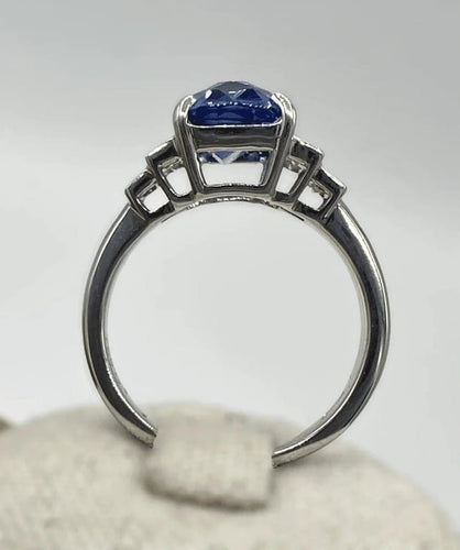 Bague 54 Bague de fiançailles - Saphir de Ceylan et diamants baguette en or blanc 18 carats 58 Facettes 7351 A