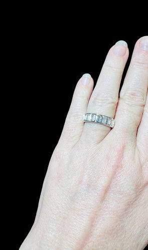 Bague 54 Demi-alliance - Bague en or blanc 18 carats et diamants baguette 58 Facettes 7835  A