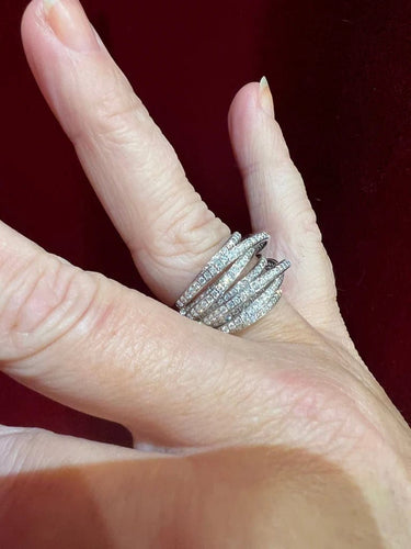 Bague 55.5 Bague en or blanc 18 carats et diamants 58 Facettes 7819 A