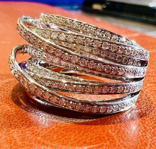 Bague 55.5 Bague en or blanc 18 carats et diamants 58 Facettes 7819 A