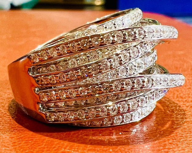 Bague 55.5 Bague en or blanc 18 carats et diamants 58 Facettes 7819 A
