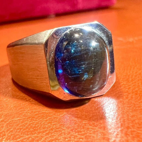 Bague 56 Bague chevalière en or blanc 18 carats et tourmaline bleue 58 Facettes 7824 A
