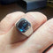 Bague 56 Bague chevalière en or blanc 18 carats et tourmaline bleue 58 Facettes 7824 A