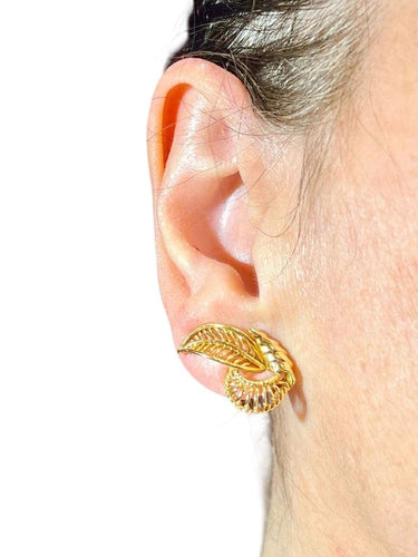 Boucles d'oreilles Boucles d’oreilles clips feuillage à volutes en or jaune 18 carats 58 Facettes 7912 A